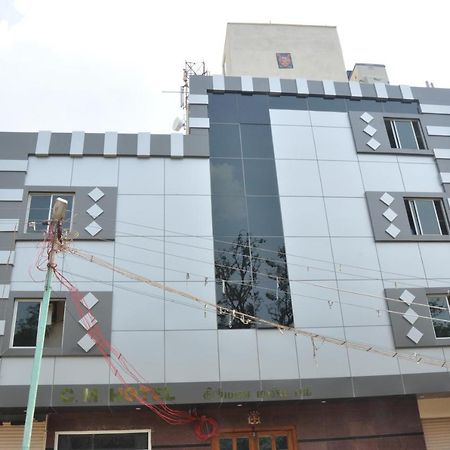 C M Hotel New Wodapatti Экстерьер фото