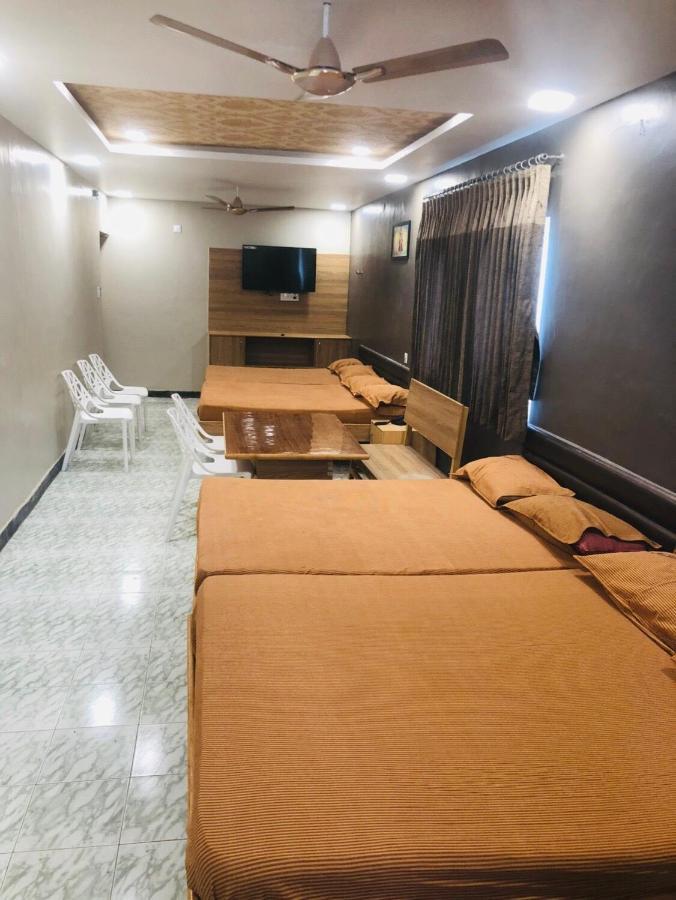 C M Hotel New Wodapatti Экстерьер фото