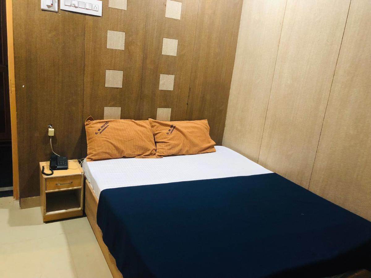C M Hotel New Wodapatti Экстерьер фото