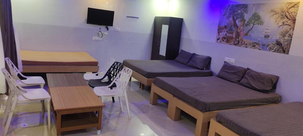 C M Hotel New Wodapatti Экстерьер фото