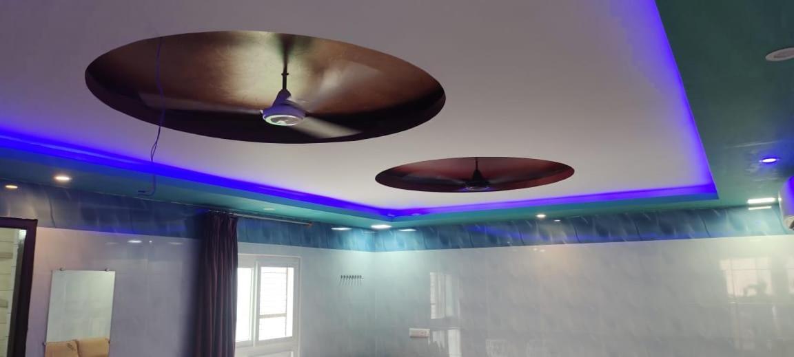 C M Hotel New Wodapatti Экстерьер фото